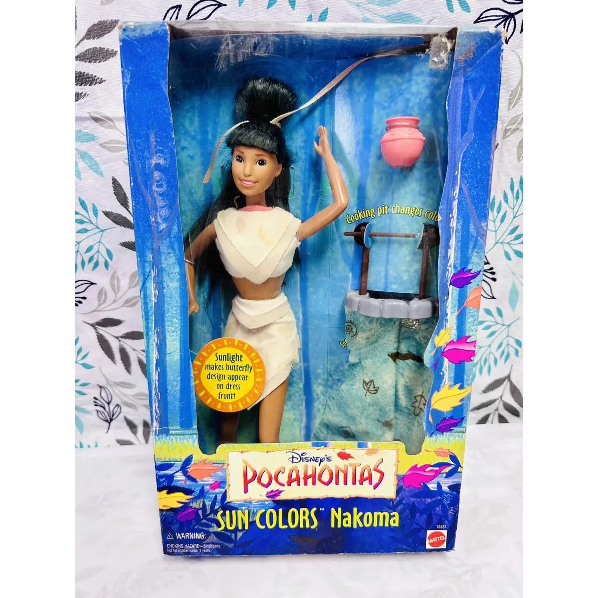 Vintage Disneys Pocahontas Sun Colors Nakoma Barbie Doll 13331 Mattel 1995
