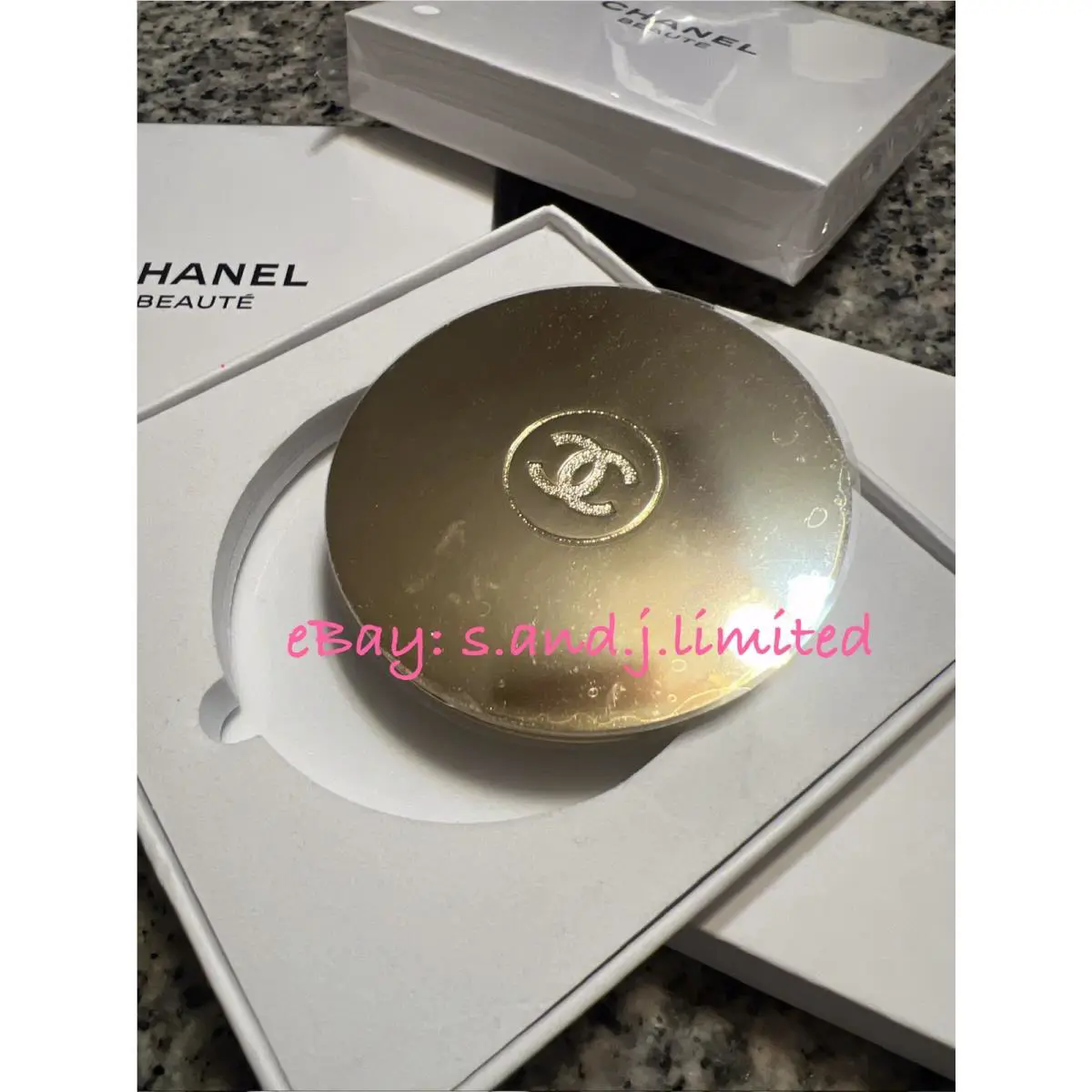 Chanel Beaute Gold Compact Mirror Dual Sided CC Logo Gwp Rare Vip Gift