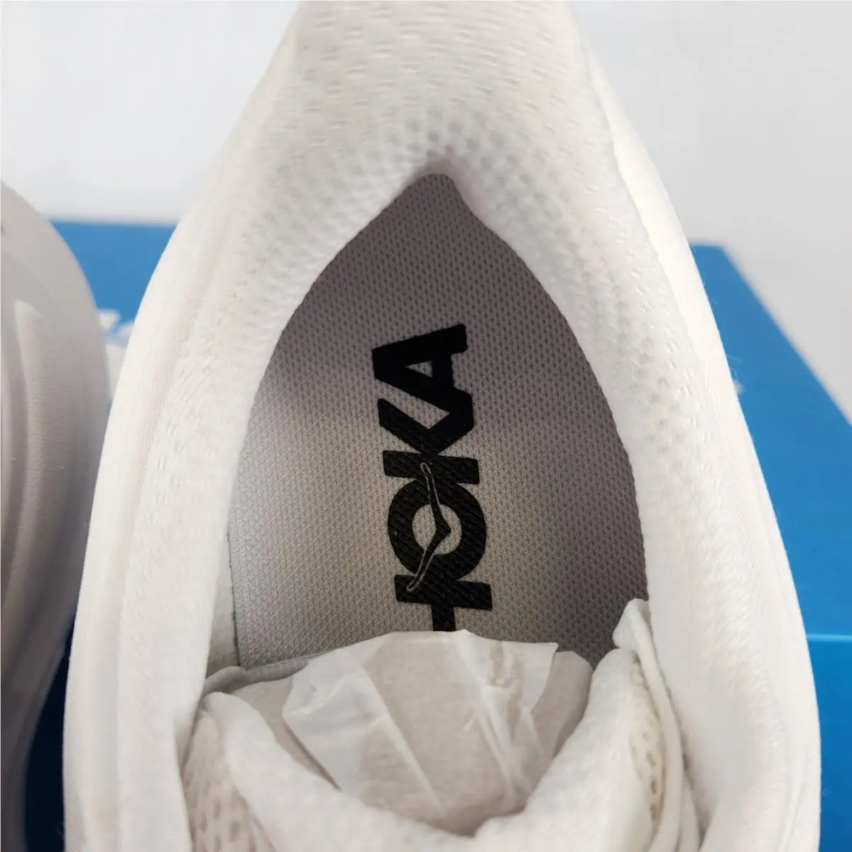 Hoka shoes - Hoka One One Bondi 7 - 1162014 - White 4
