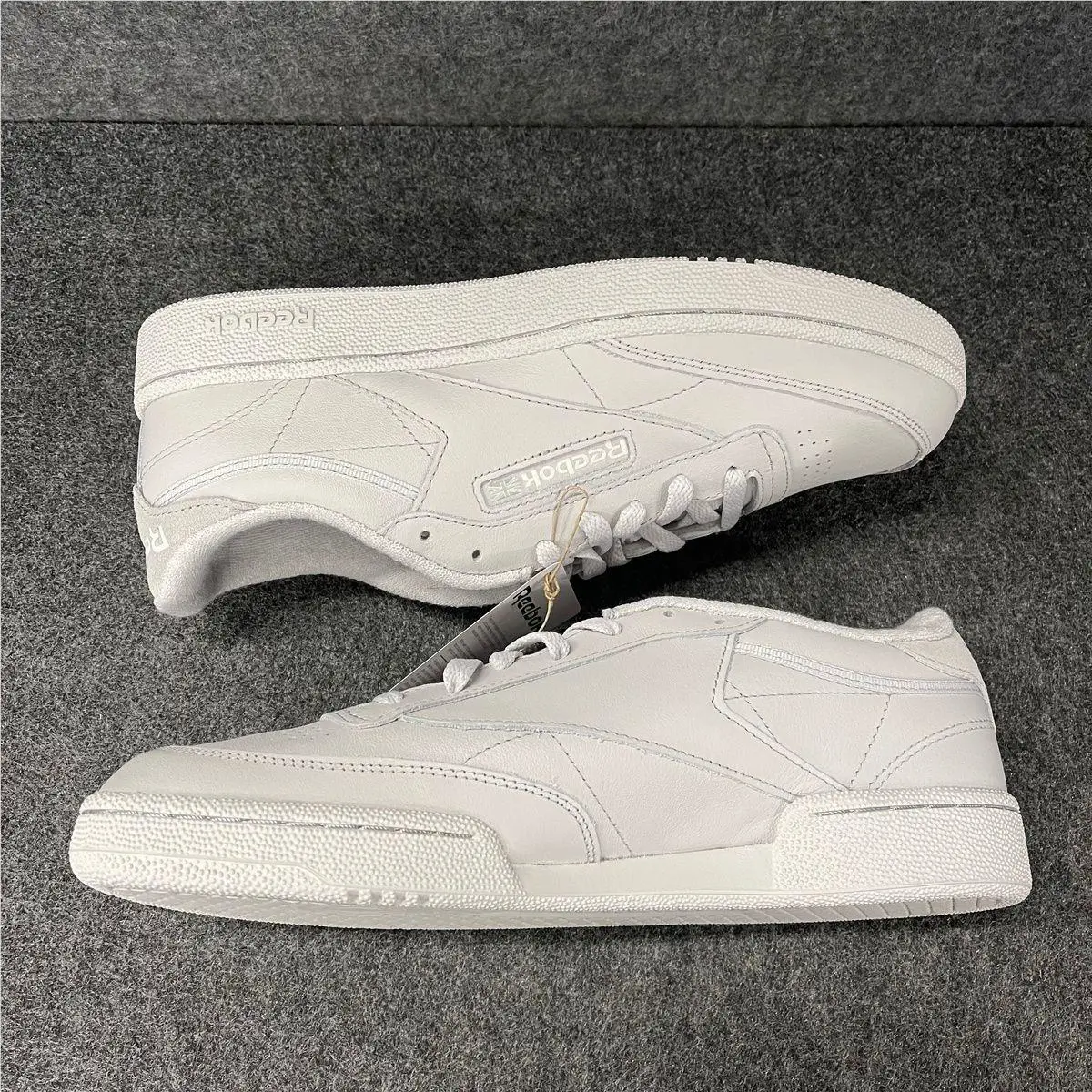 Reebok shoes - VS182673 - vs-182673 - Gray (UPC: 197323850808) 1
