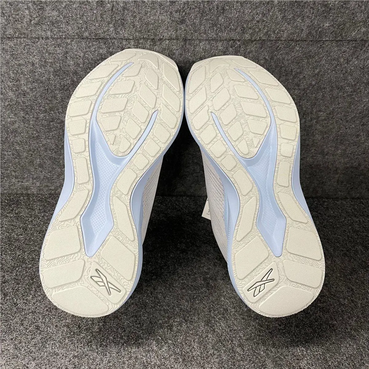 Reebok shoes - VS182650 - vs-182650 - Gray (UPC: 197323424160) 4