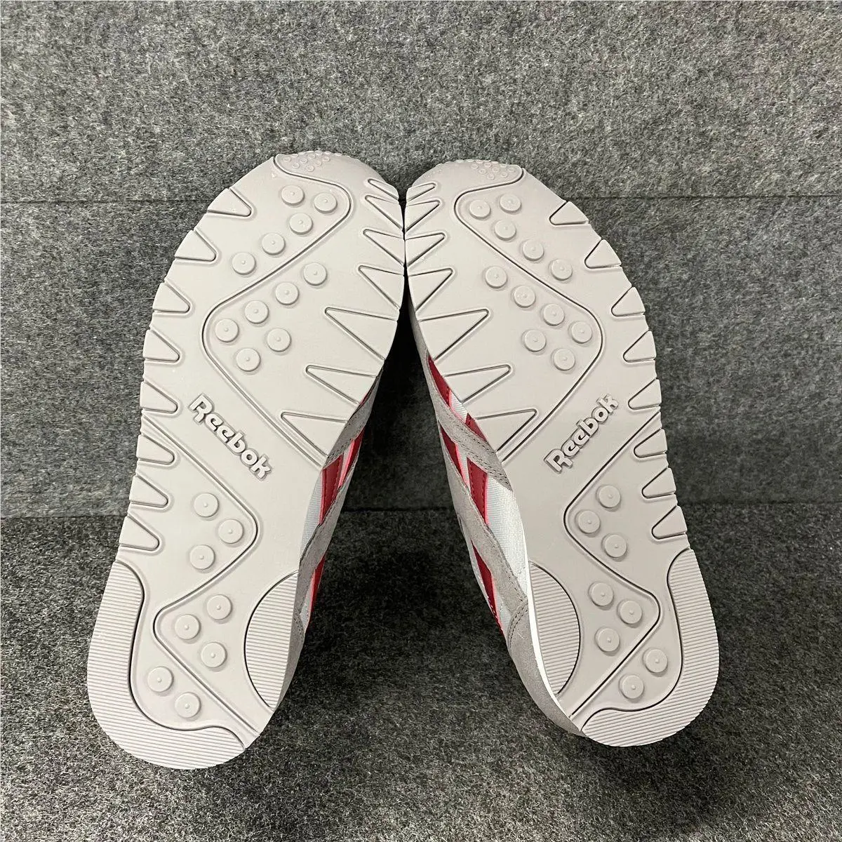 Reebok shoes - VS182675 - vs-182675 - Gray (UPC: 197323853854) 0
