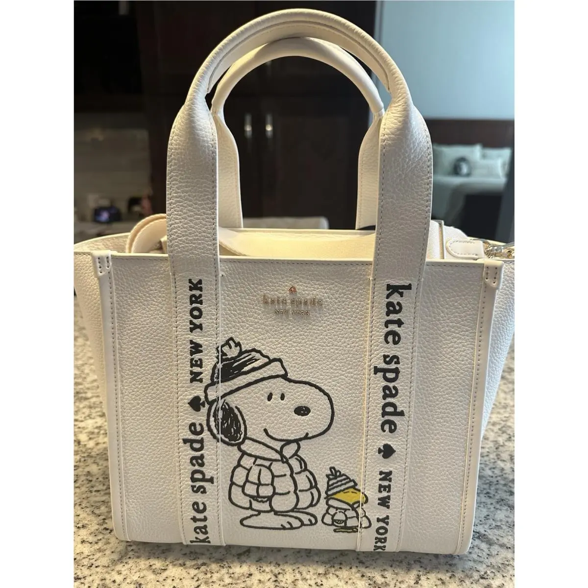 Kate Spade Peanuts Snoopy Small Leather Tote Crossbody Cream Retail