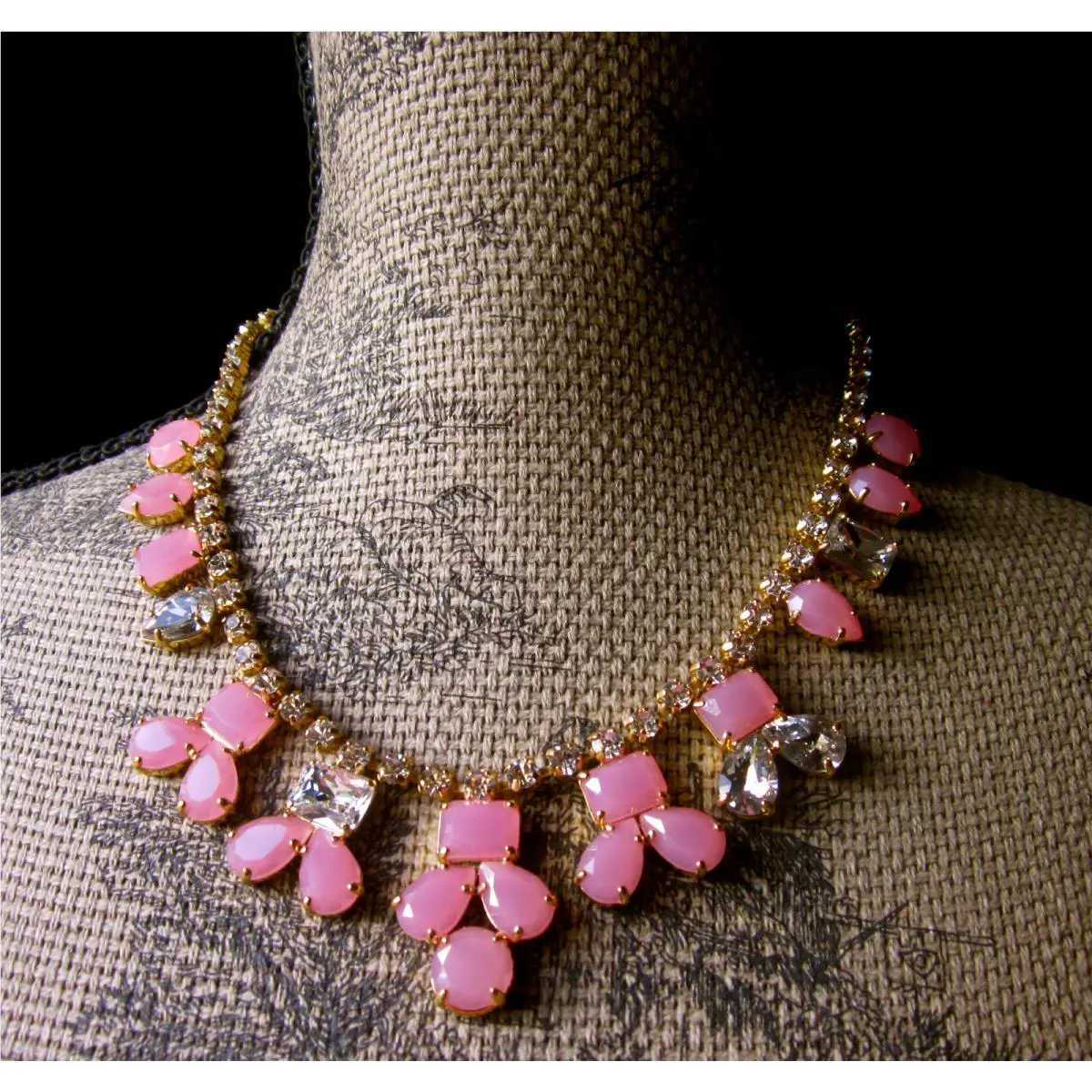 Exquisite Kate Spade NY Single Strand Pink Bridal Secret Garden Necklace Wedding