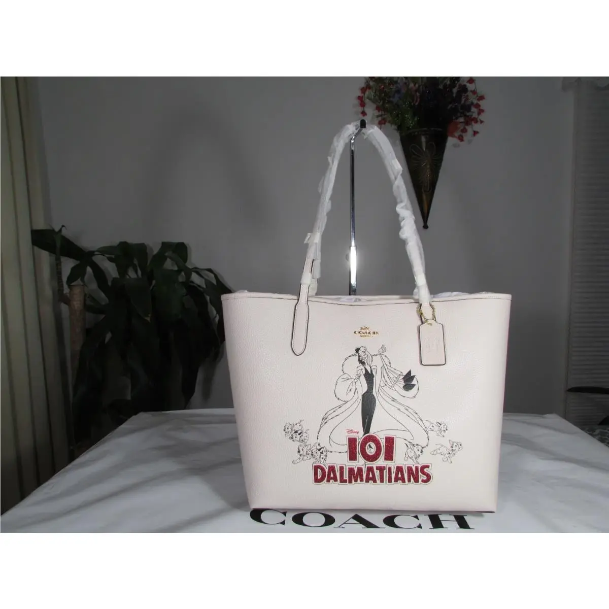 Coach Pebble Leather Disney X Coach City Tote Bag CC159 Chalk Multi