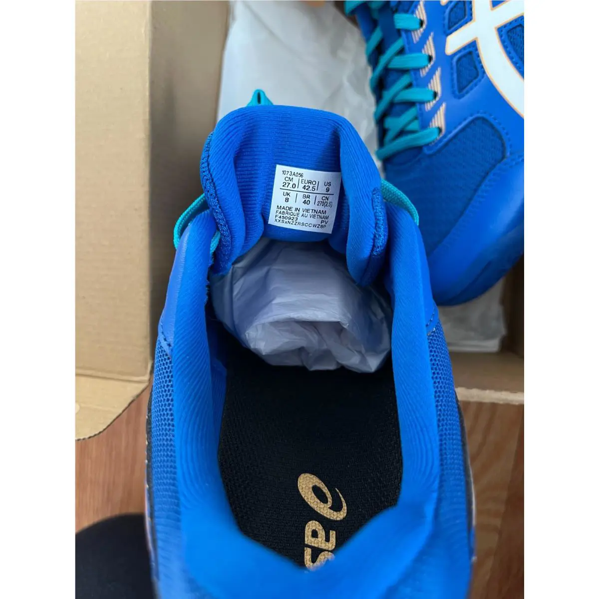 Asics shoes - ATTACK HYPERBEAT 4 - ATTACK HYPERBEAT - 1073A056401 - Tuna Blue × White 0