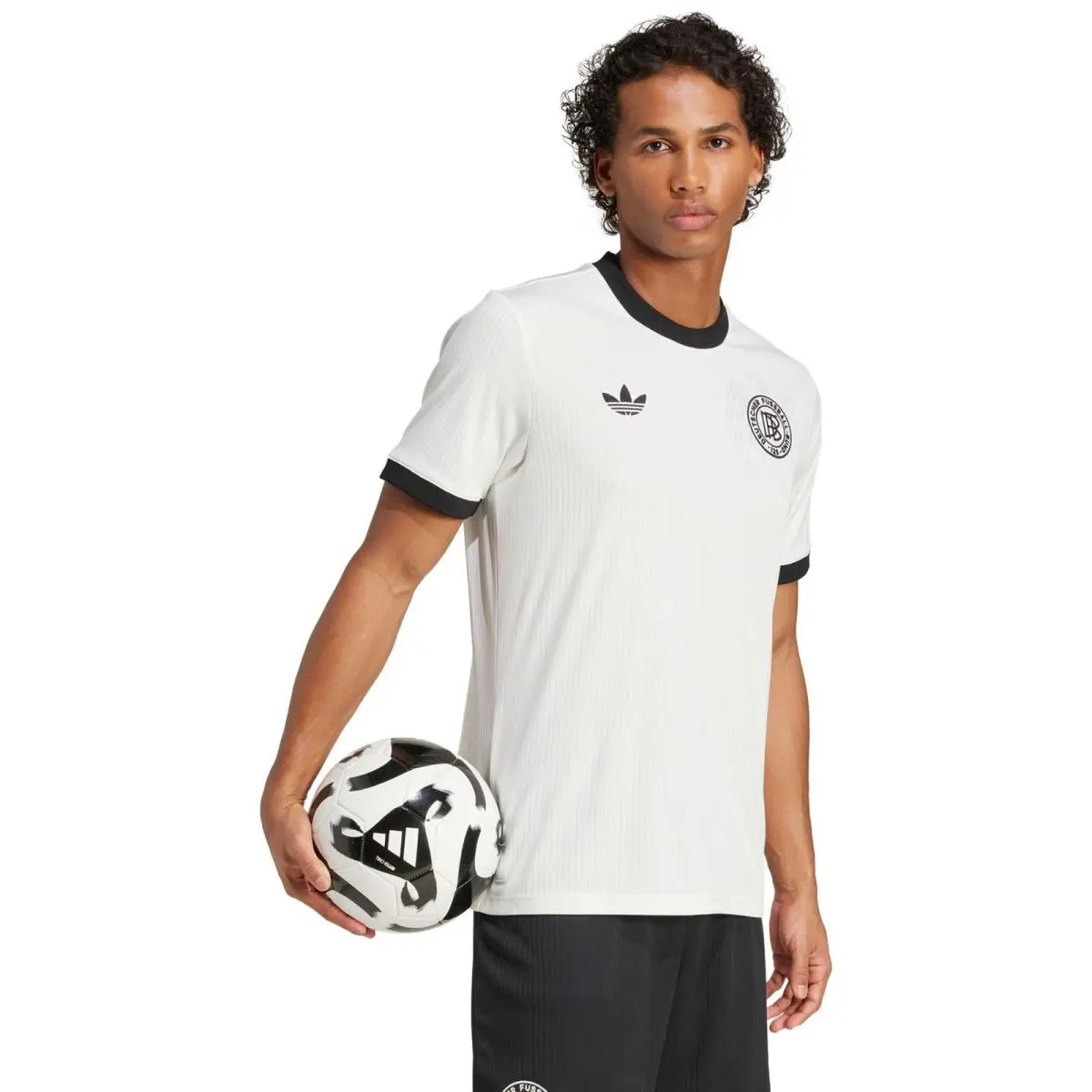 Adidas clothing - Clowhi/Black 7
