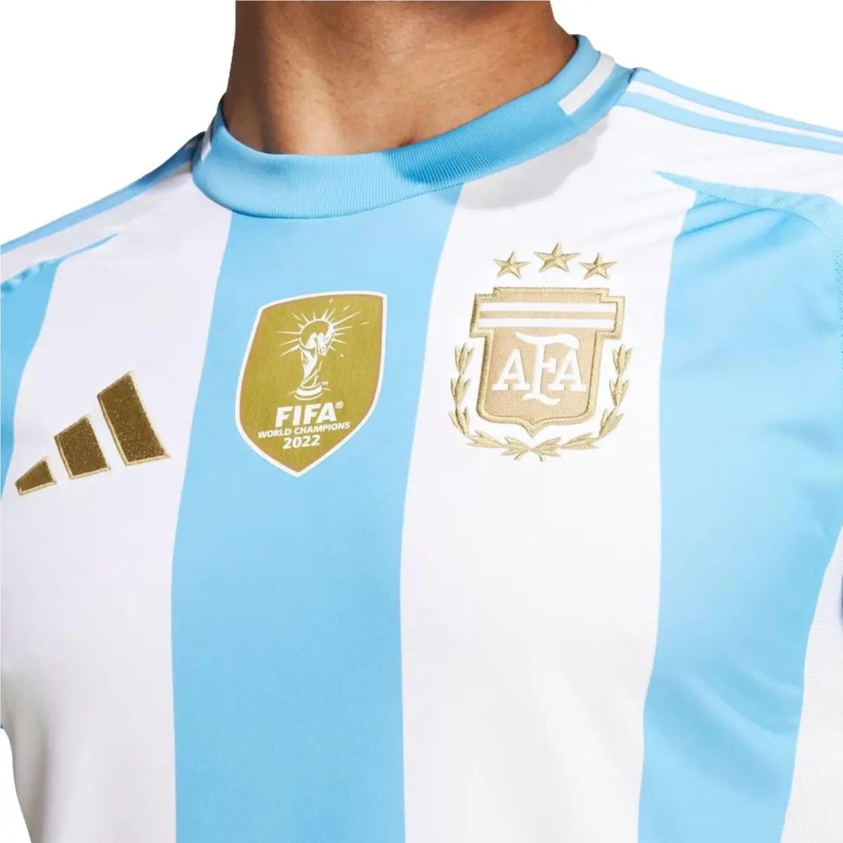 Adidas clothing - White/Blubrs 4