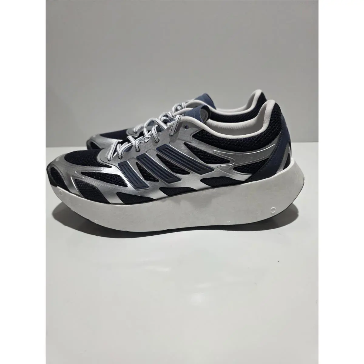 Adidas Adizero Aruku Men`s Athletic Sneakers Trainers Size 8 Grey/silver