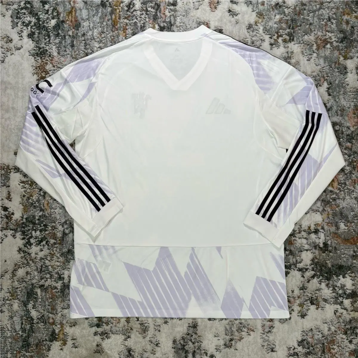 Adidas clothing - adidas Manchester United 24/25 - Manchester United - White (UPC: 4068811039813) 0
