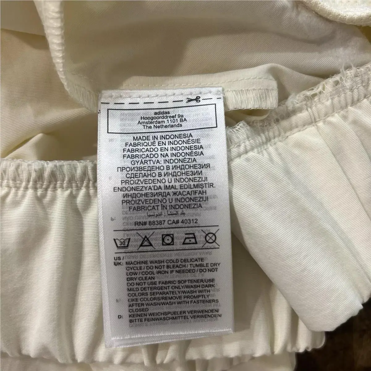 Adidas clothing - Ivory 6
