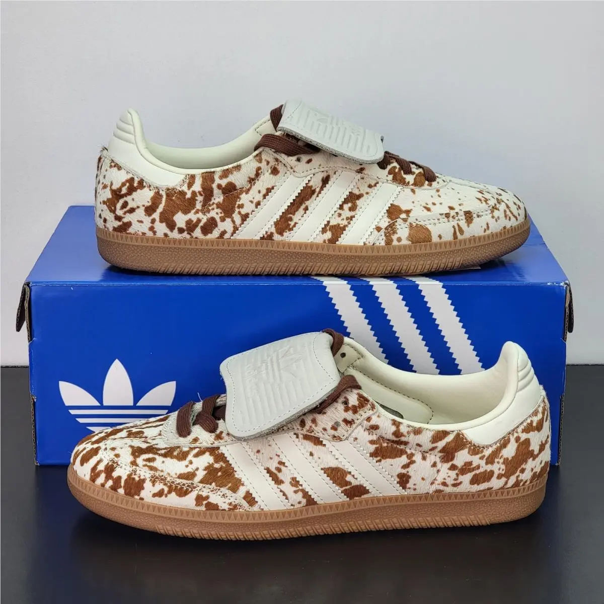Adidas shoes - adidas Samba - Samba - JS3931 - Brown 1