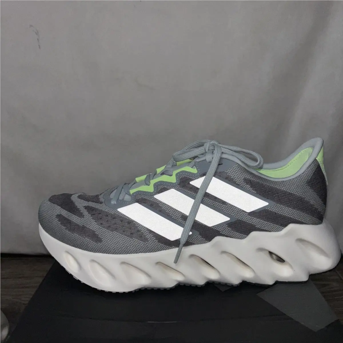 Adidas shoes - adidas Switch FWD - Switch FWD - ID2635 - Wonder Blue 4