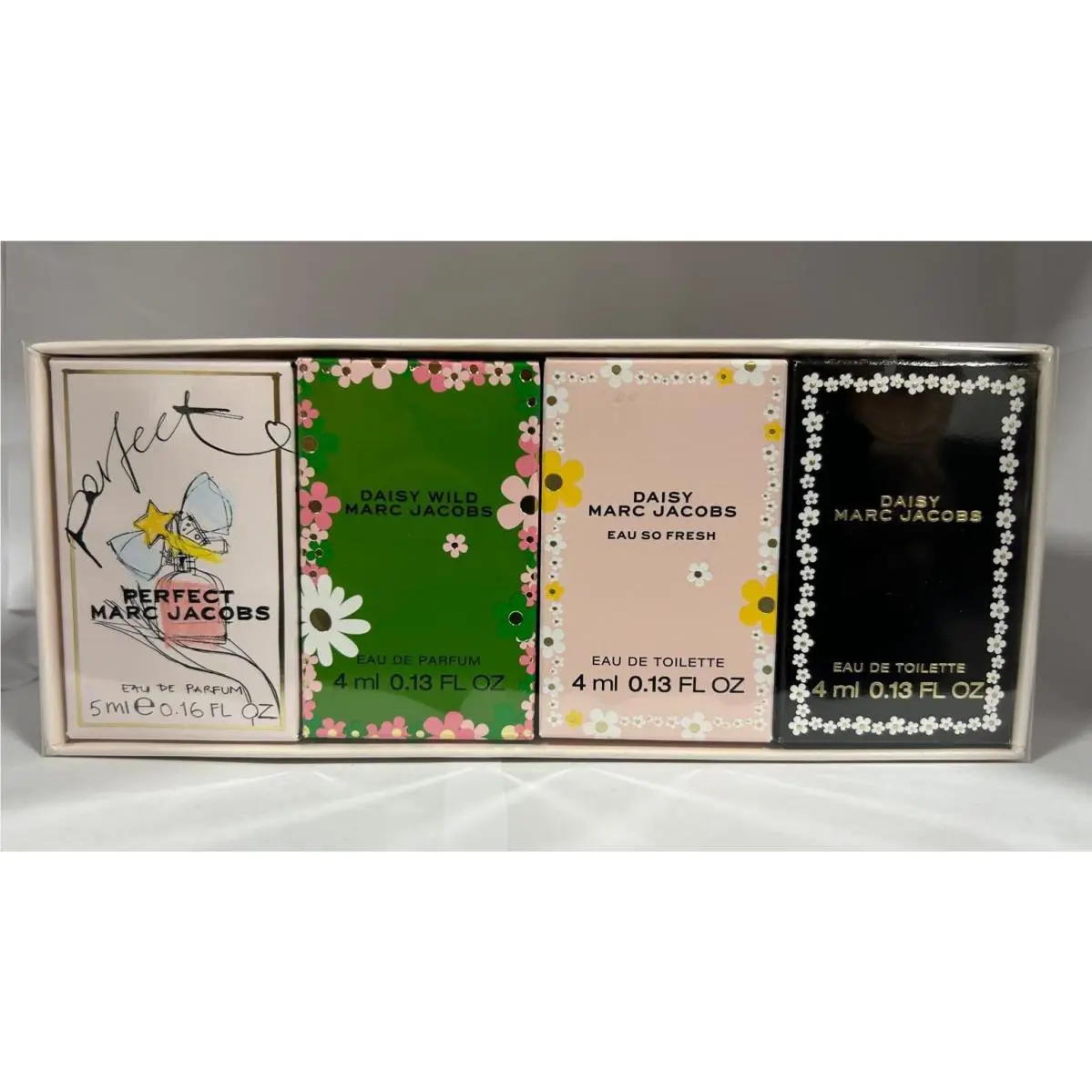 Marc Jacob 4Pc Mini Set - Daisy 4ml + Daisy Eau So Fresh 4ml + Daisy Wild 4ml +