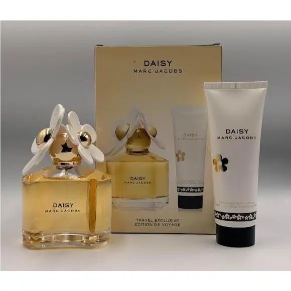 Marc Jacobs Daisy 2 Piece Travel Set For Women Edt Spr 3.4 FL + B-lotion 2.5 Fl