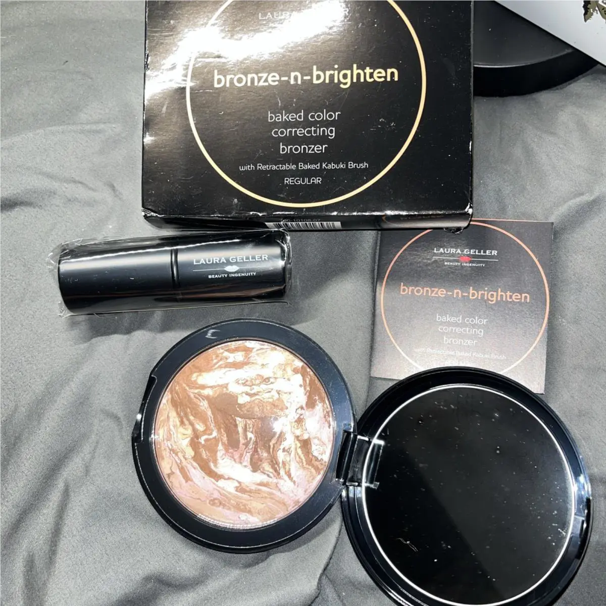 Laura Geller Bronze-n-brighten Medium .85oz Large Color Correcting Bronzer