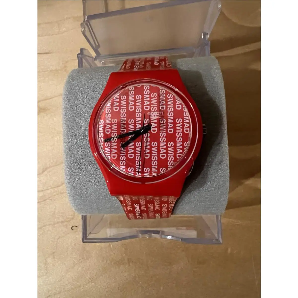Swatch Swiss Mad GR143 Red Gent 2016 Store Purchase