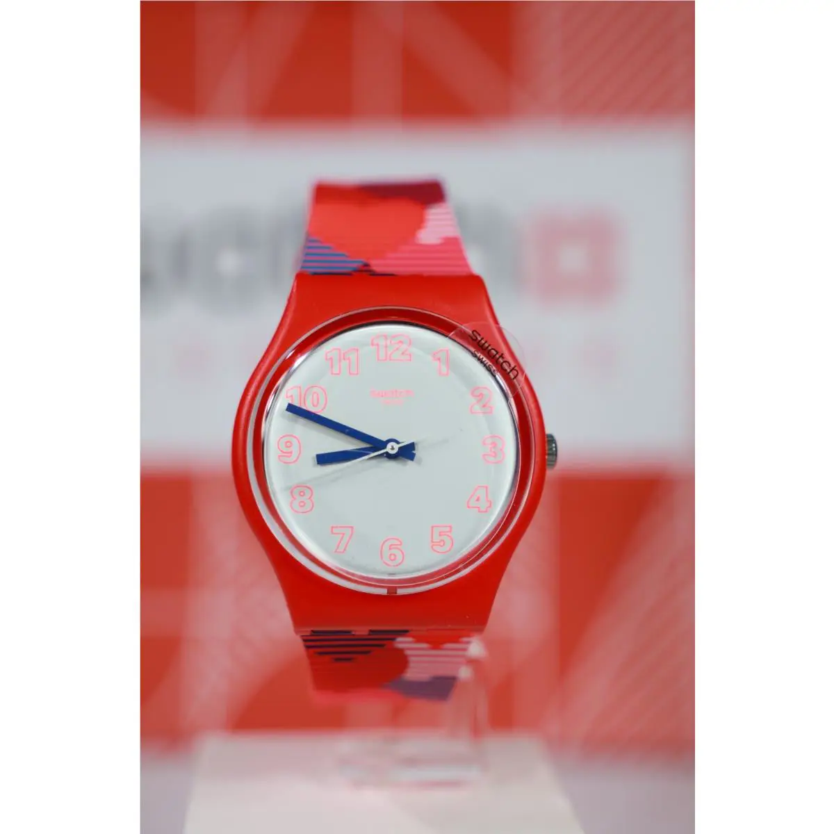 Limited Edition Swiss Swatch GR182 Heart Lots 34MM Valentines Matte Red