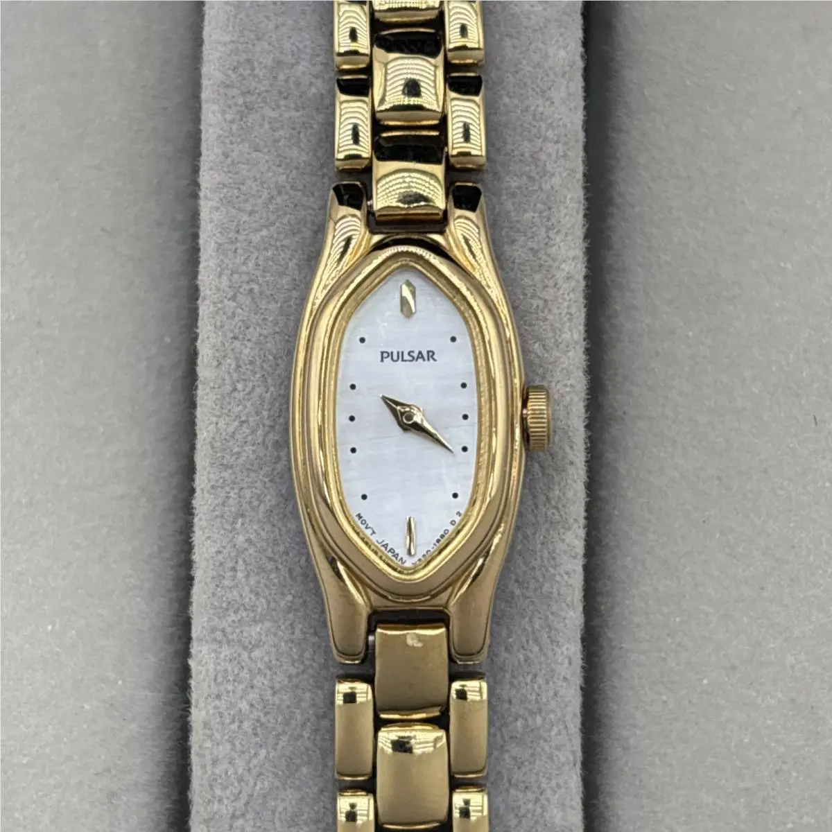 Pulsar V220-6380 Ladies Vintage Gold Tone Quartz Watch Japan Mop