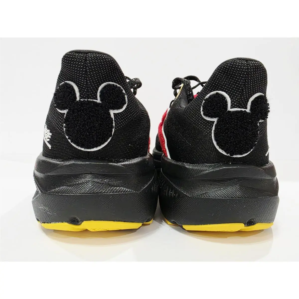 Brooks shoes - Brooks Ghost 17 MICKEY MOUSE RunDisney 2026 - Black/White/Red (UPC: 195394831382) 7