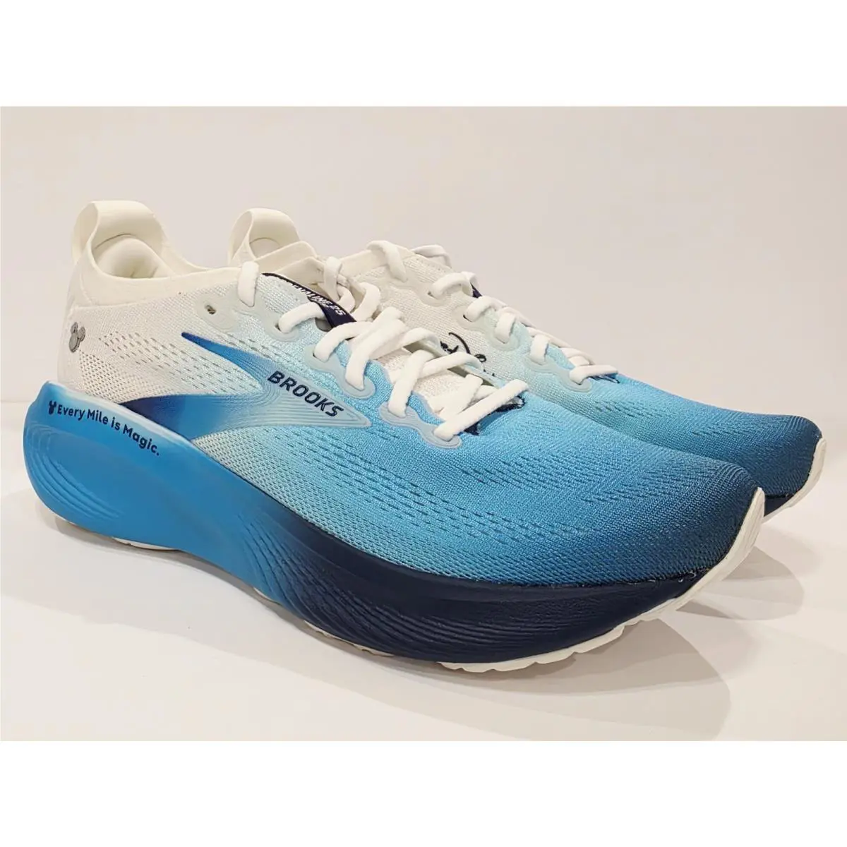 Brooks shoes - Brooks Adrenaline GTS 25 - Adrenaline GTS - White/Blue (UPC: 195394830309) 1