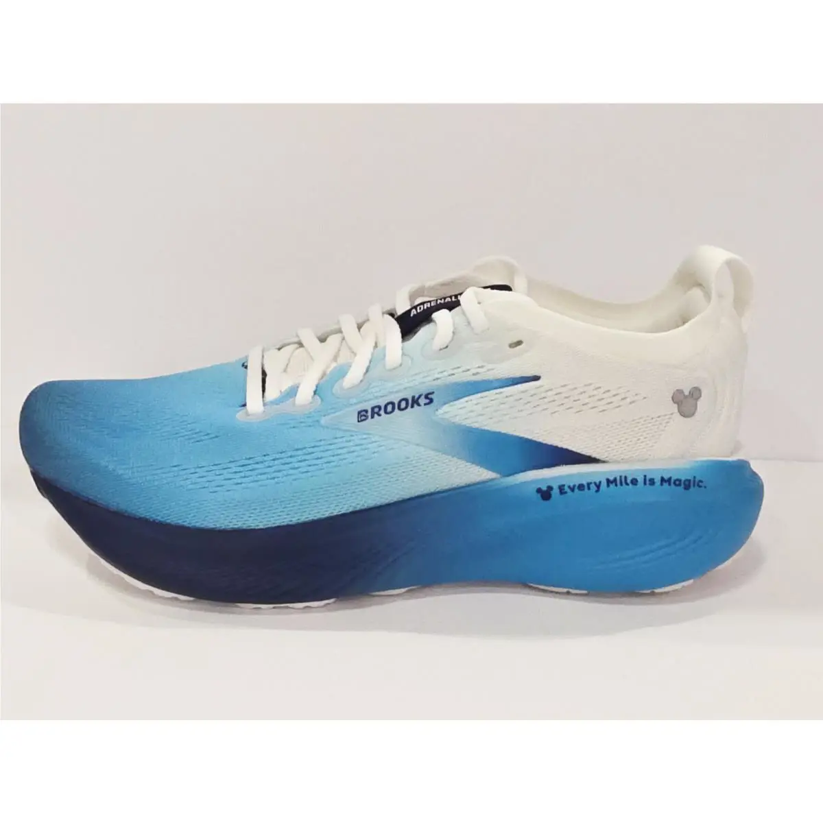 Brooks shoes - Brooks Adrenaline GTS25 MICKEY RunDisney 2026 - White/Blue (UPC: 195394830743) 19