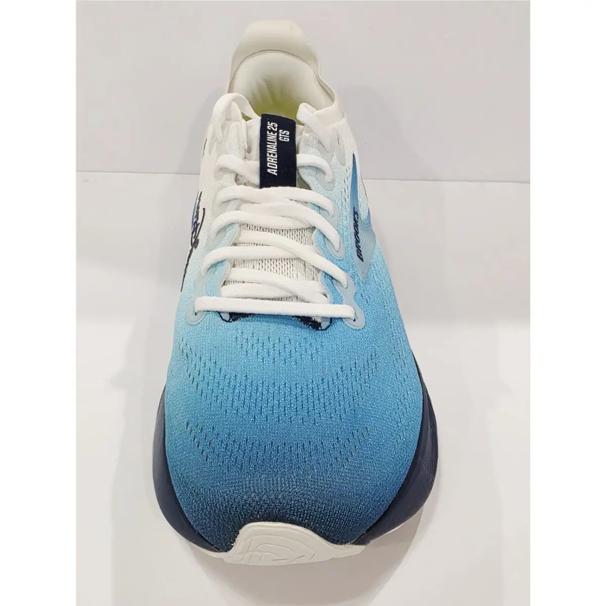 Brooks shoes - Brooks Adrenaline GTS25 MICKEY RunDisney 2026 - White/Blue (UPC: 195394830743) 20