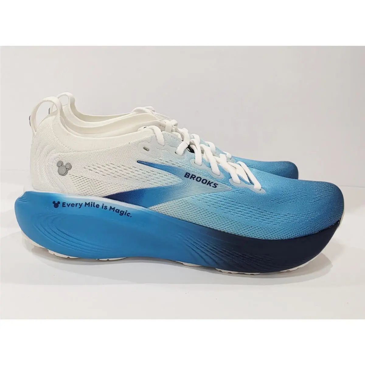 Brooks shoes - Brooks Adrenaline GTS25 MICKEY RunDisney 2026 - White/Blue (UPC: 195394830743) 5