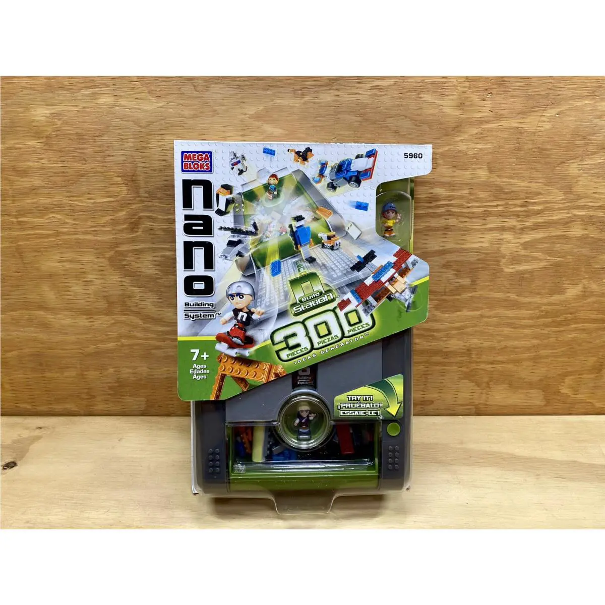 Mega Bloks Nano N Build Station 5960 300 Pieces Blocks