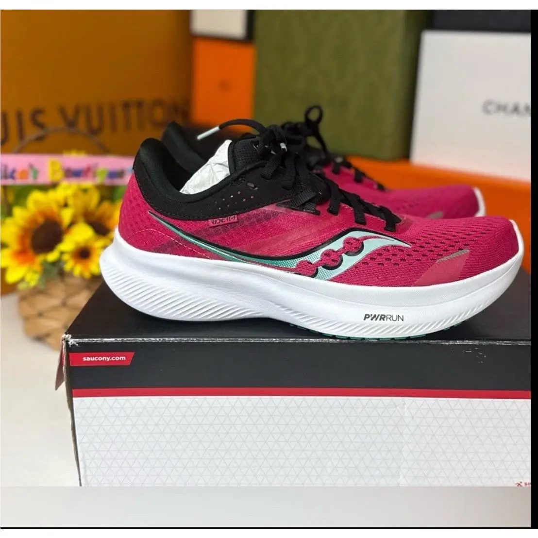 Saucony shoes - Pink 3