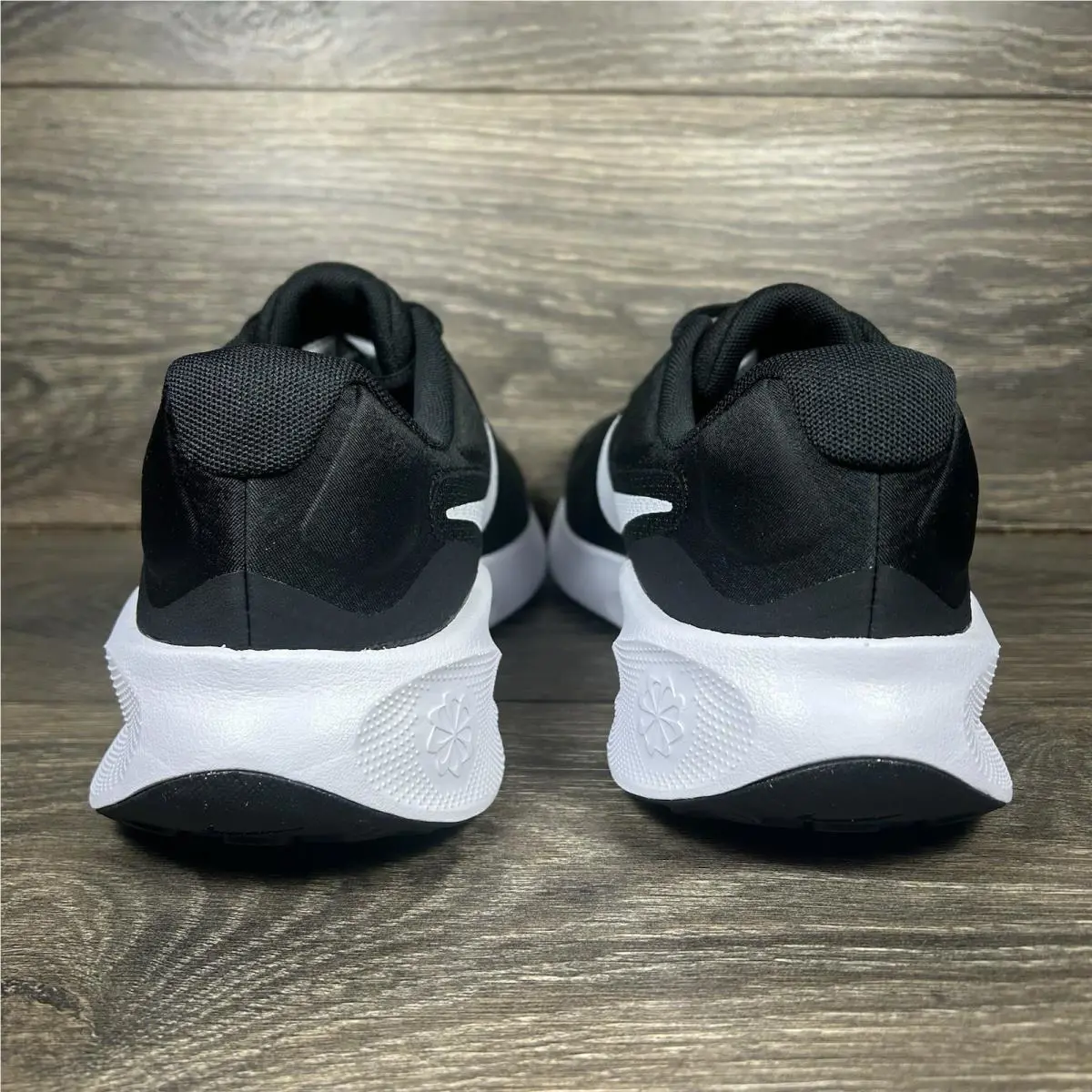 Nike shoes - Nike Revolution 7 - Revolution - Black, White 3
