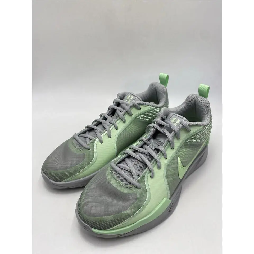 Nike shoes - Green 1
