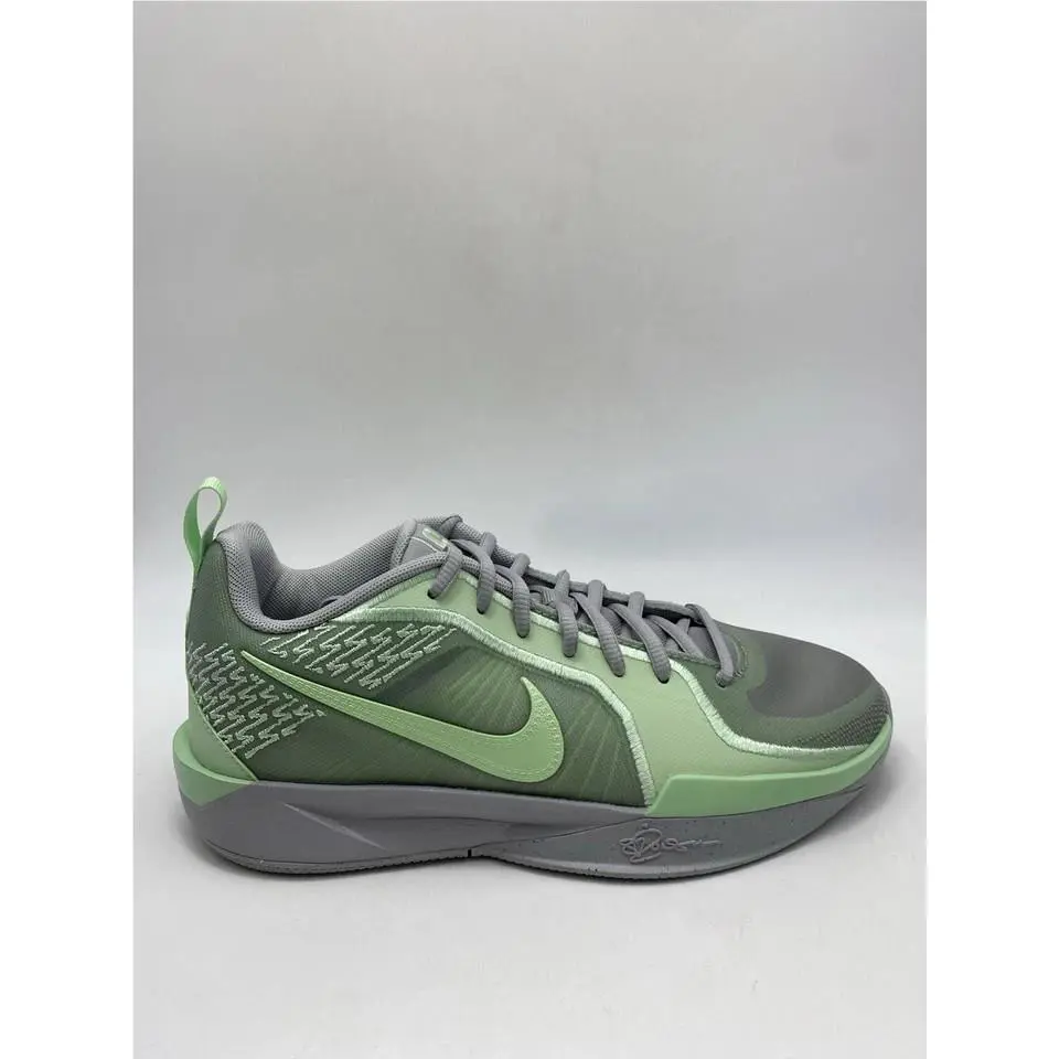Nike shoes - Green 3