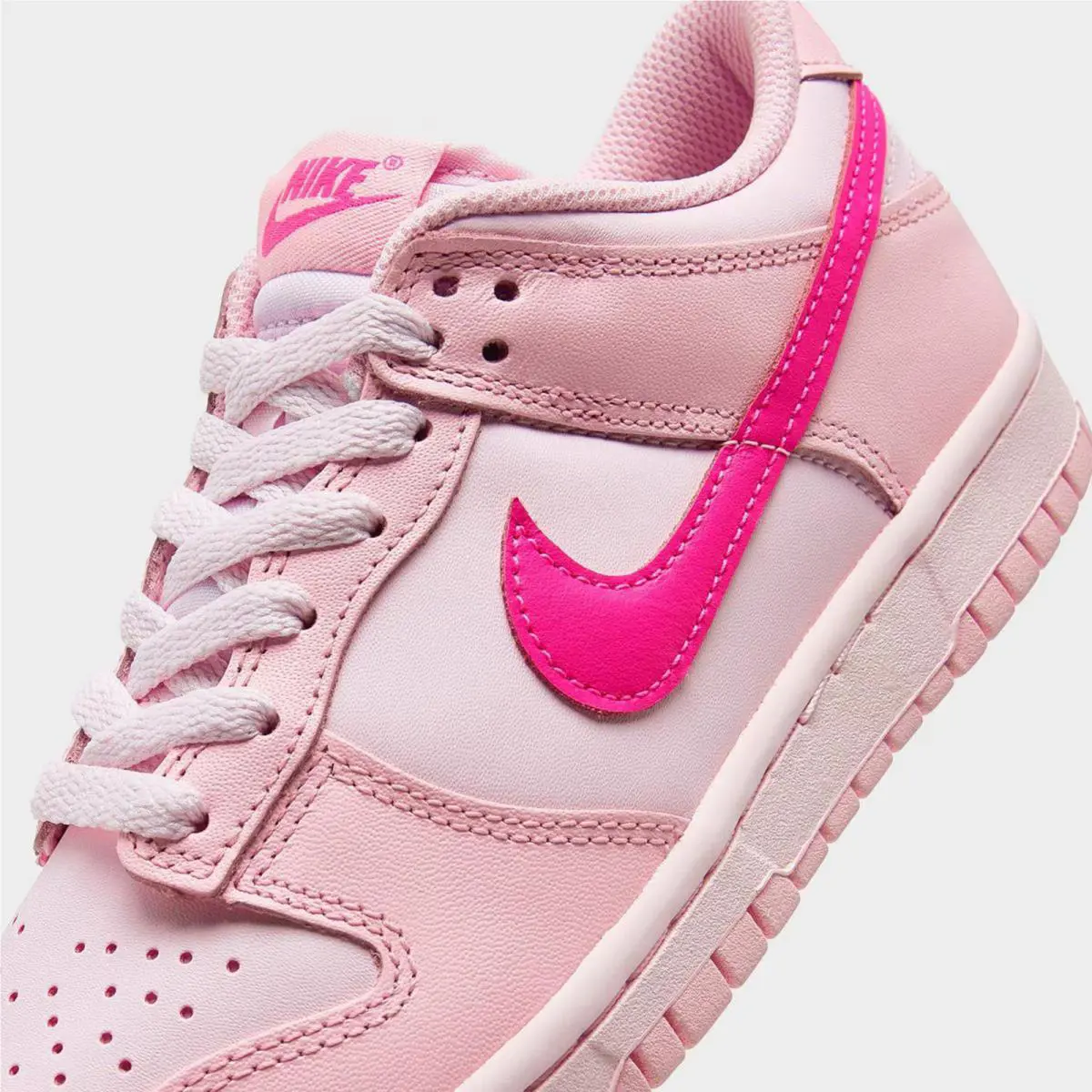 Nike shoes - DH9765G 600 - Medium Soft Pink/Pink Foam/Hyper Pink 0