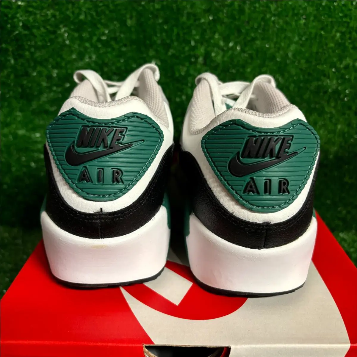 Nike shoes - Green 2
