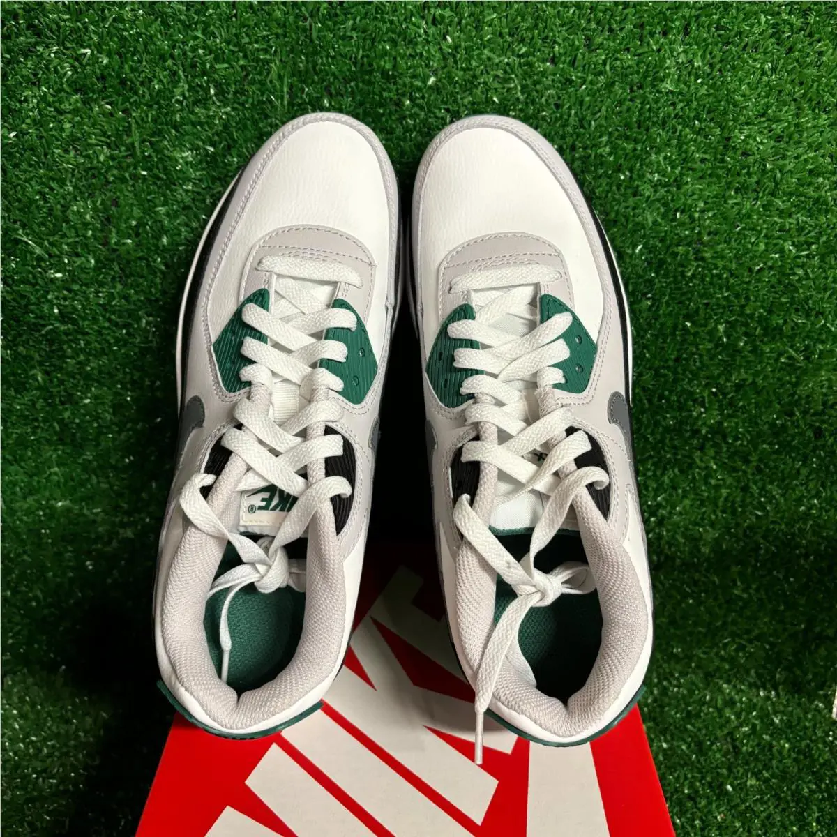 Nike shoes - Green 10
