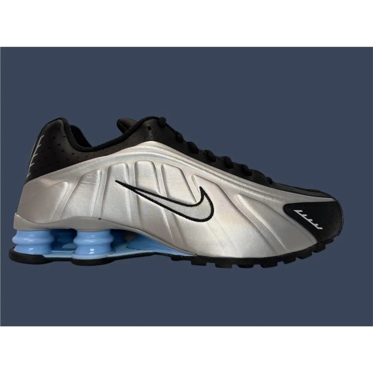 Nike shoes - Nike Shox R4 Metallic Silver HQ1988-004 3