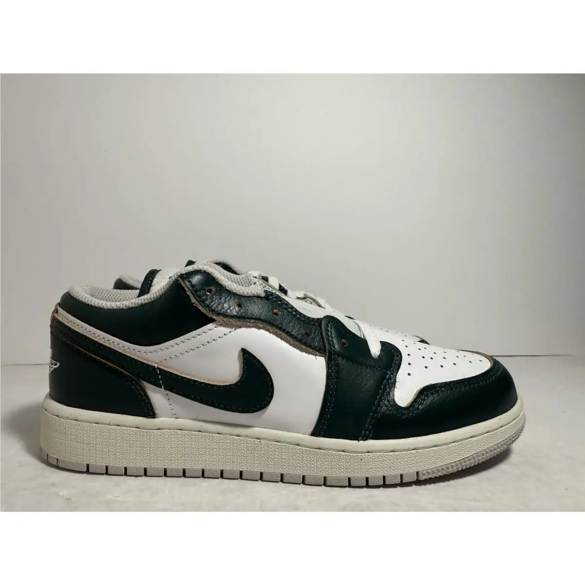 Nike shoes - Air Jordan 1 Low SE - Green 5