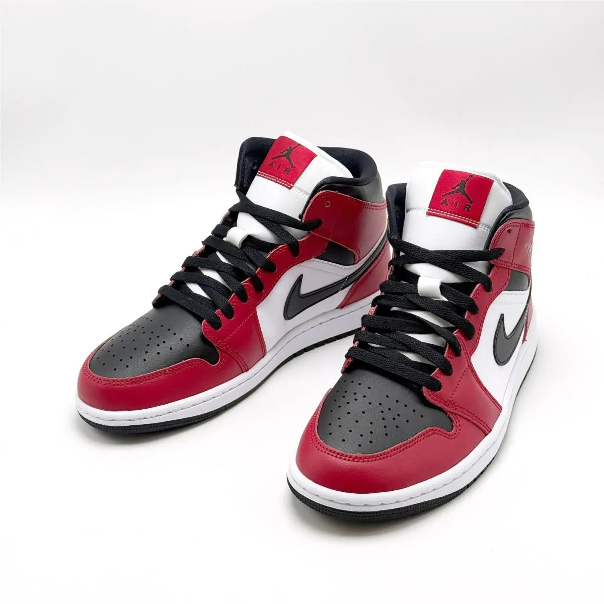 Nike shoes - Air Jordan 1 Mid - Air Mid - 554724-069 - Red 0