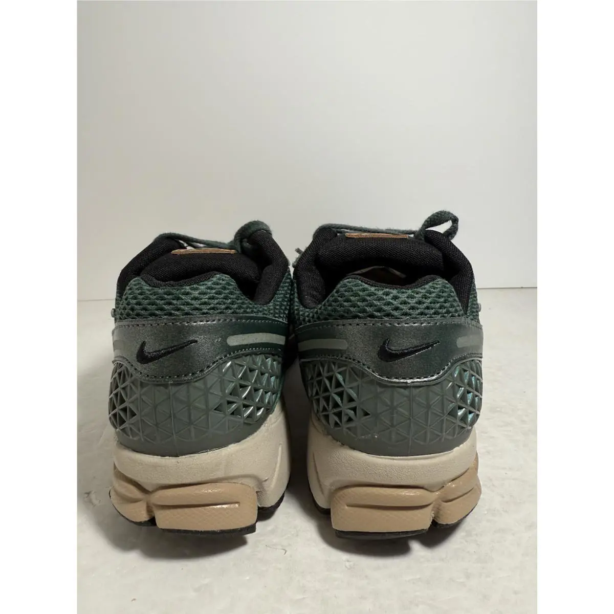 Nike shoes - Nike Air Zoom Vomero 5 - FN6742-300 - Green 3