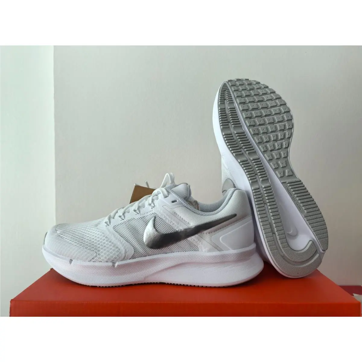 Nike shoes - White 0