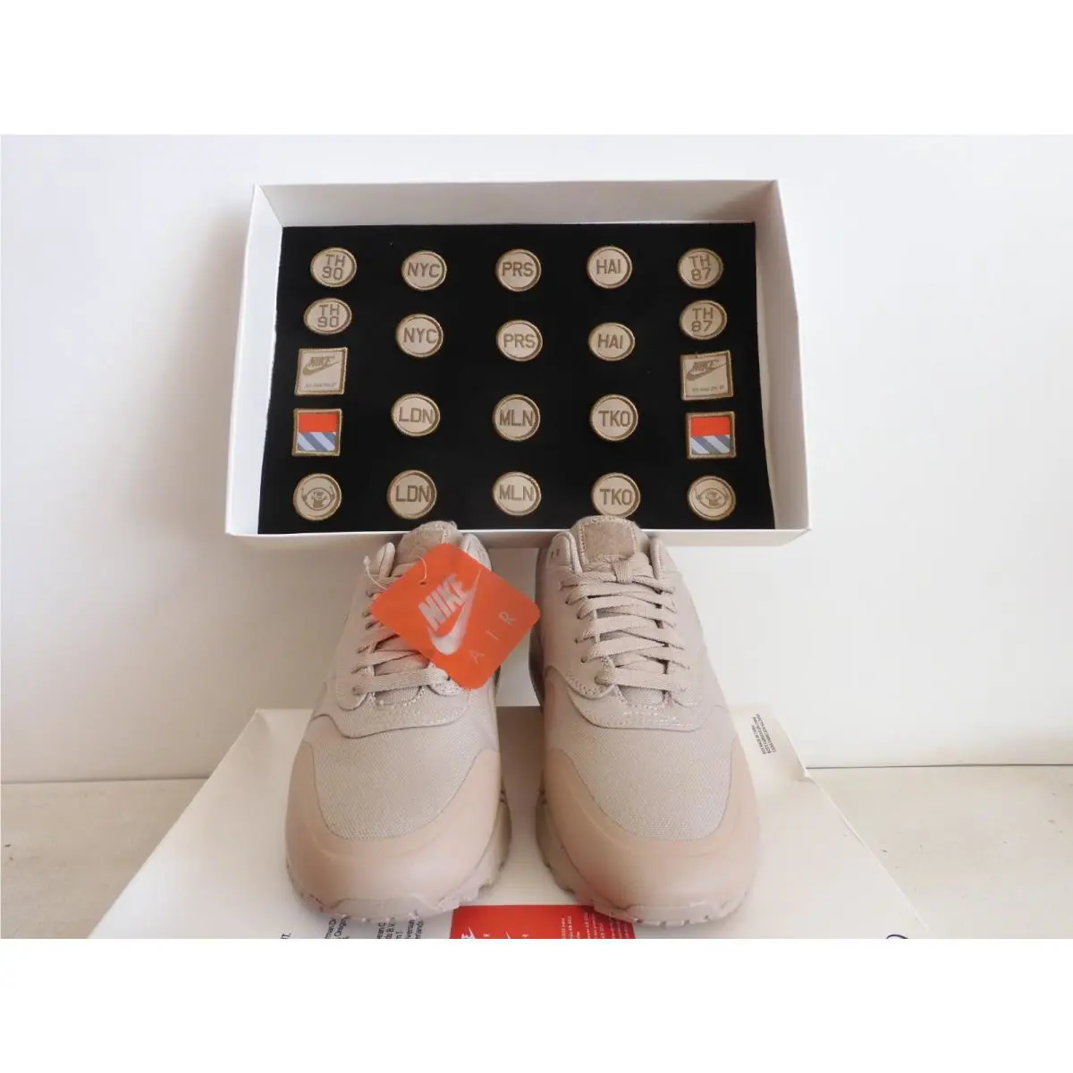 Nike shoes - Nike Air Max 1 - Air Max - 704901-200 - Brown 43