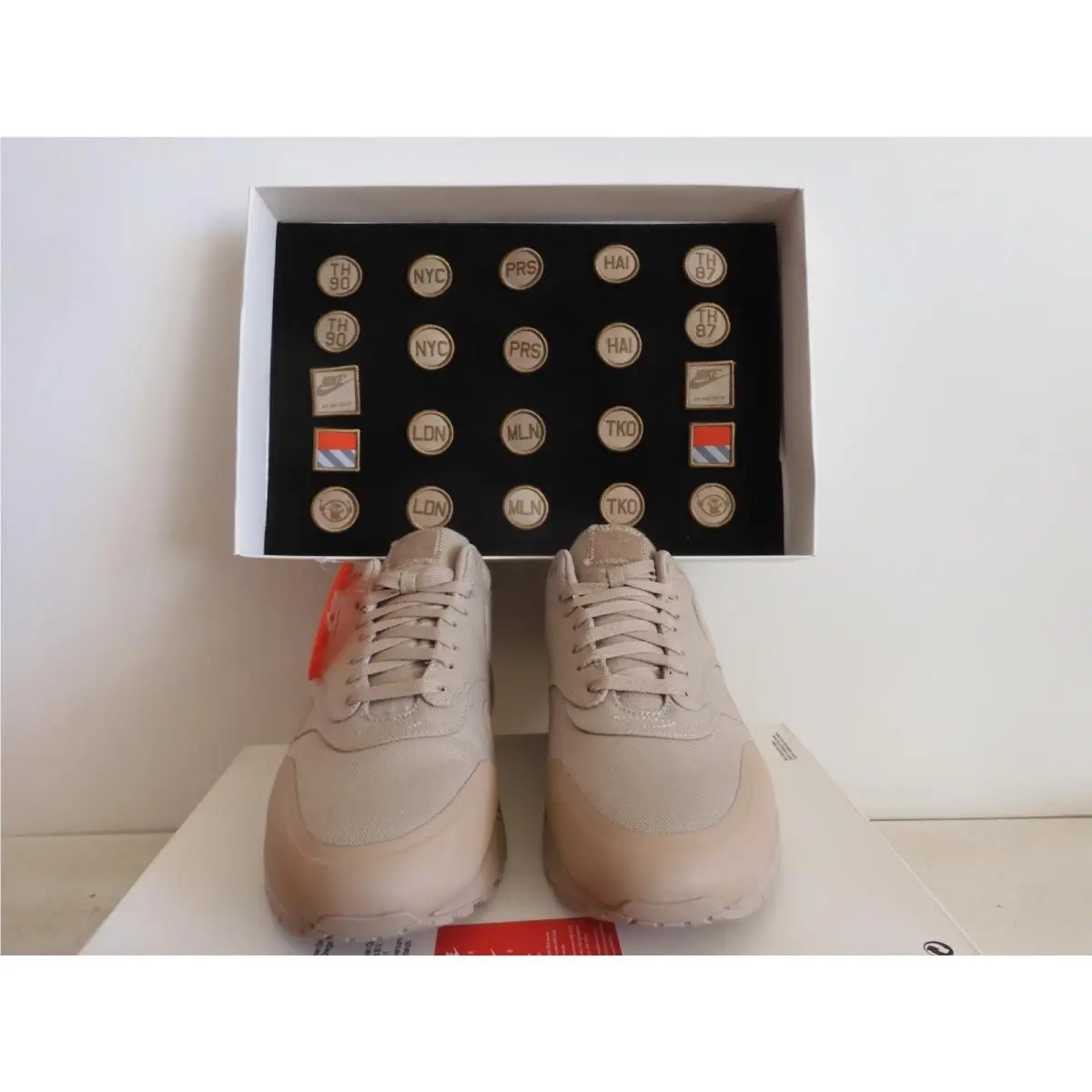 Nike shoes - Nike Air Max 1 - Air Max - 704901-200 - Brown 44