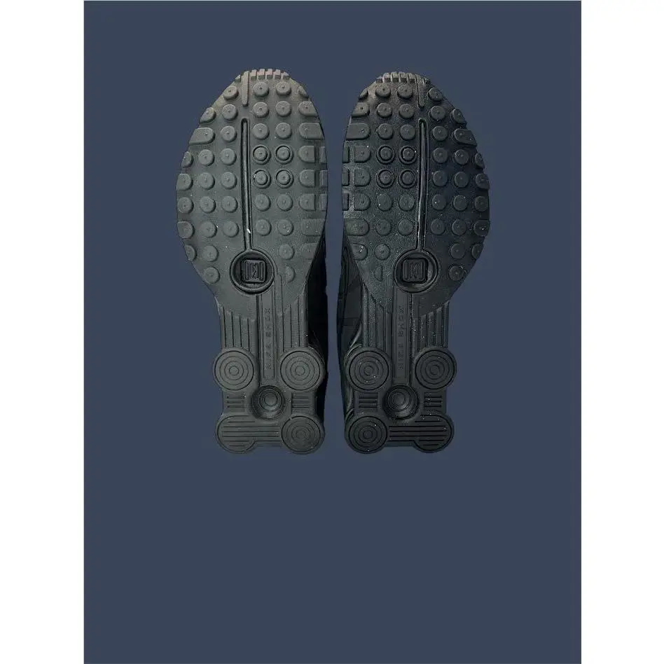 Nike shoes - Nike Shox R4 Black Black HQ1988-001 1