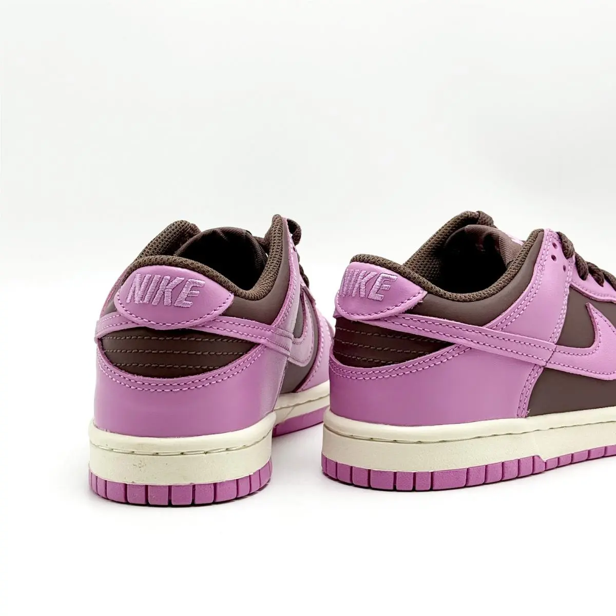 Nike shoes - Pink 2