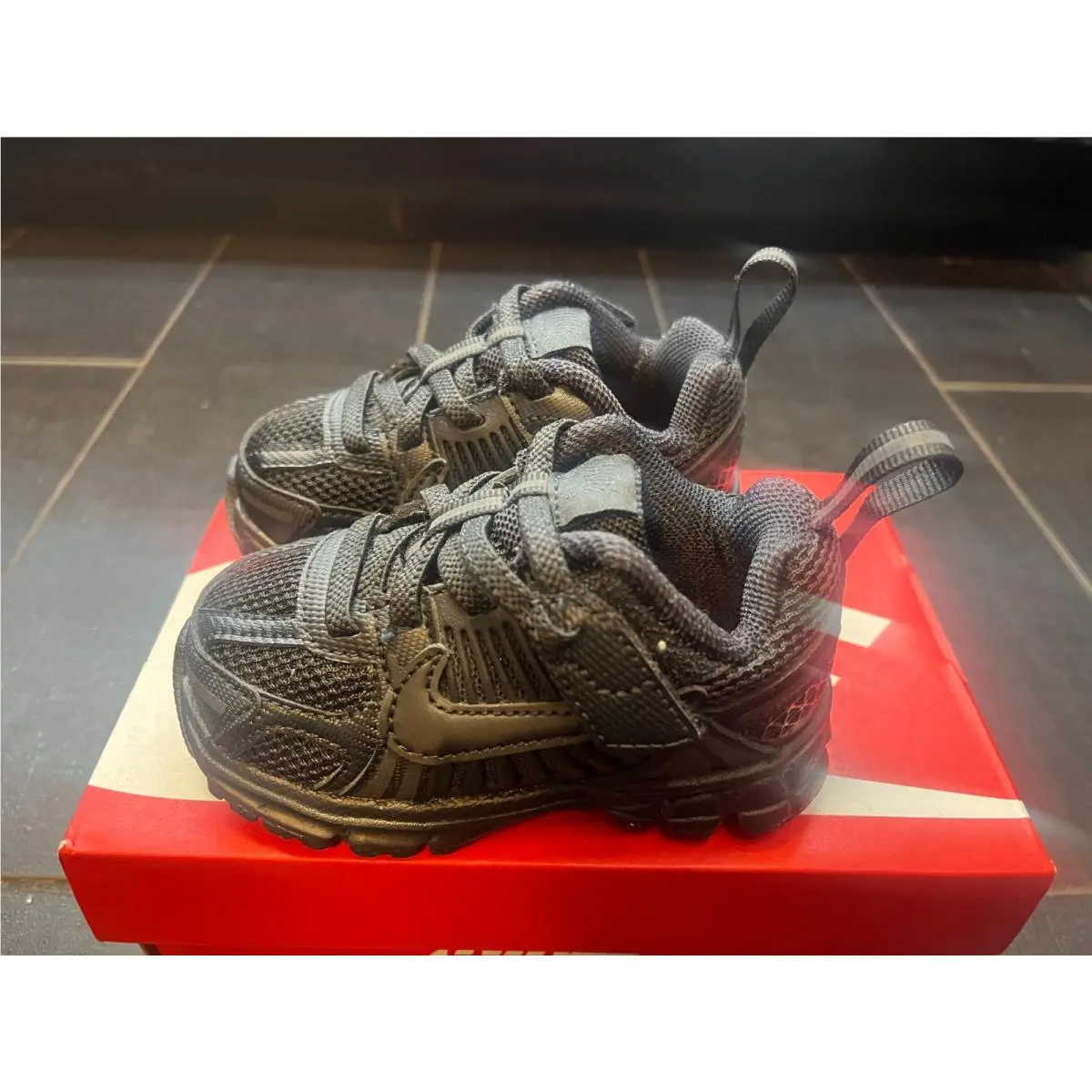 Nike shoes - Black 4