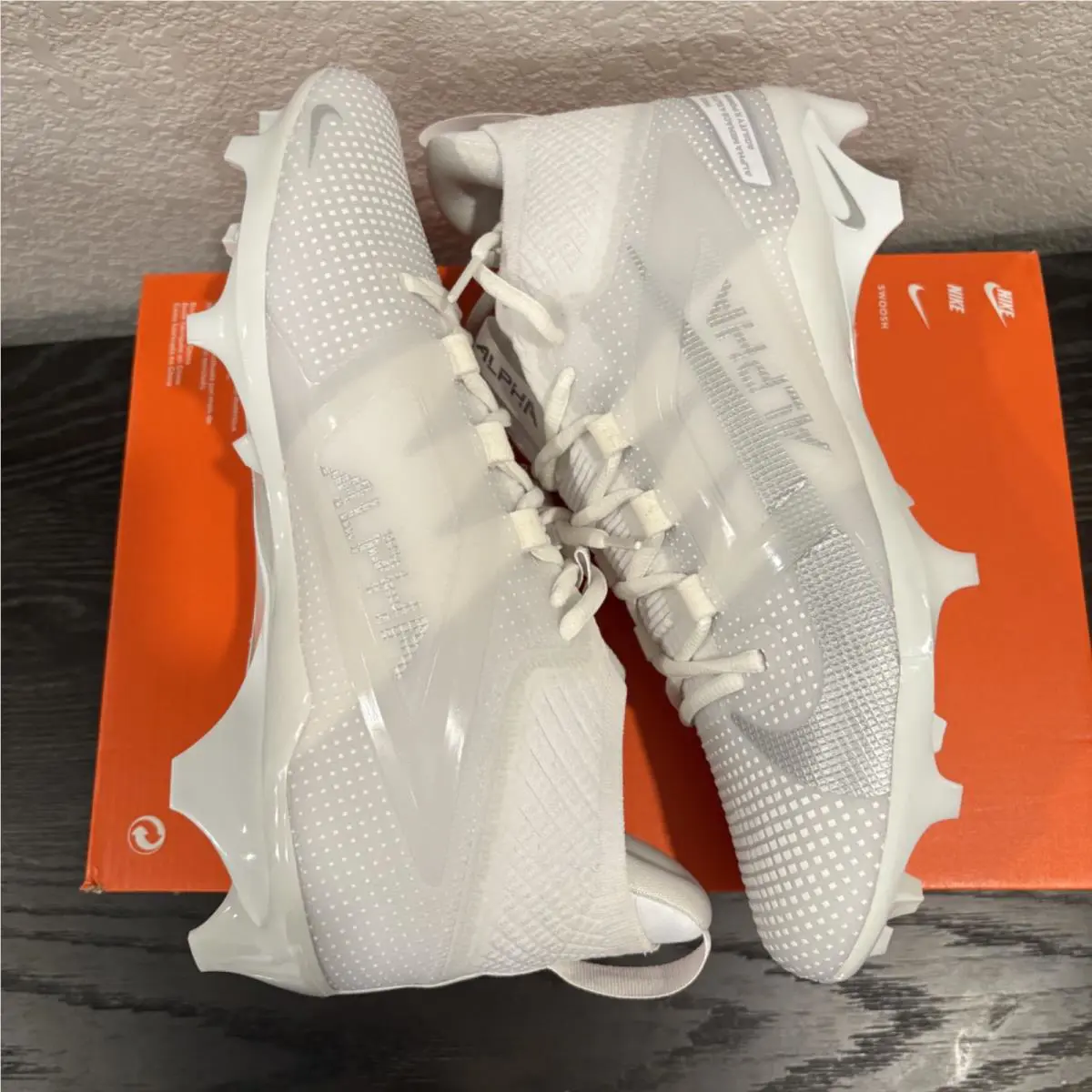 Nike shoes - White 2