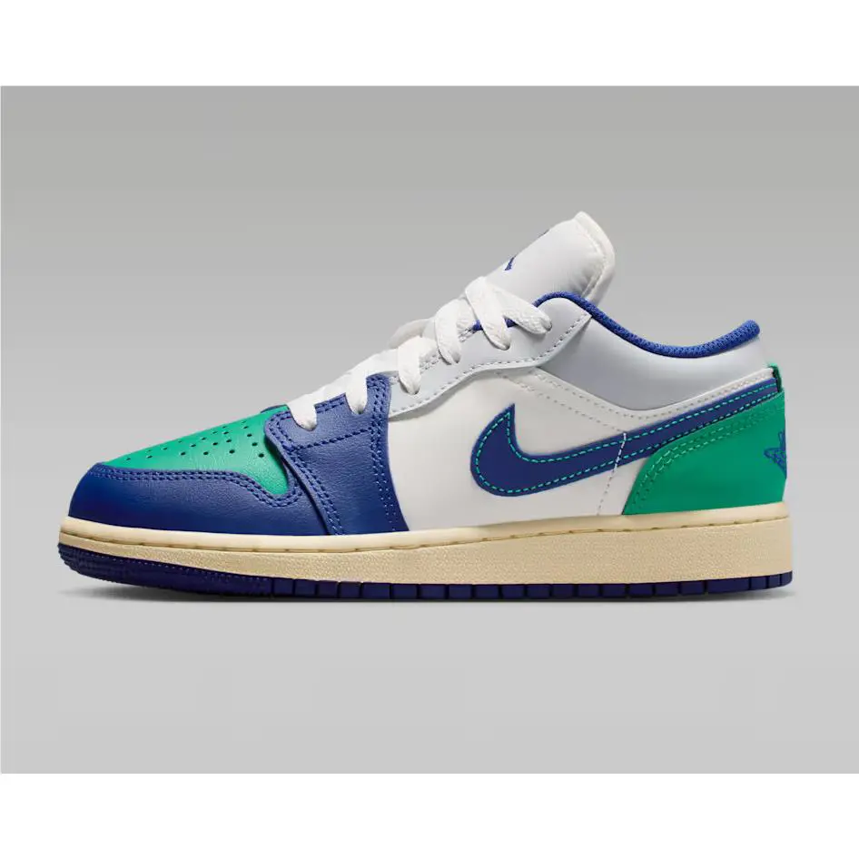 Nike shoes - Air Jordan 1 Low SE - Green 5