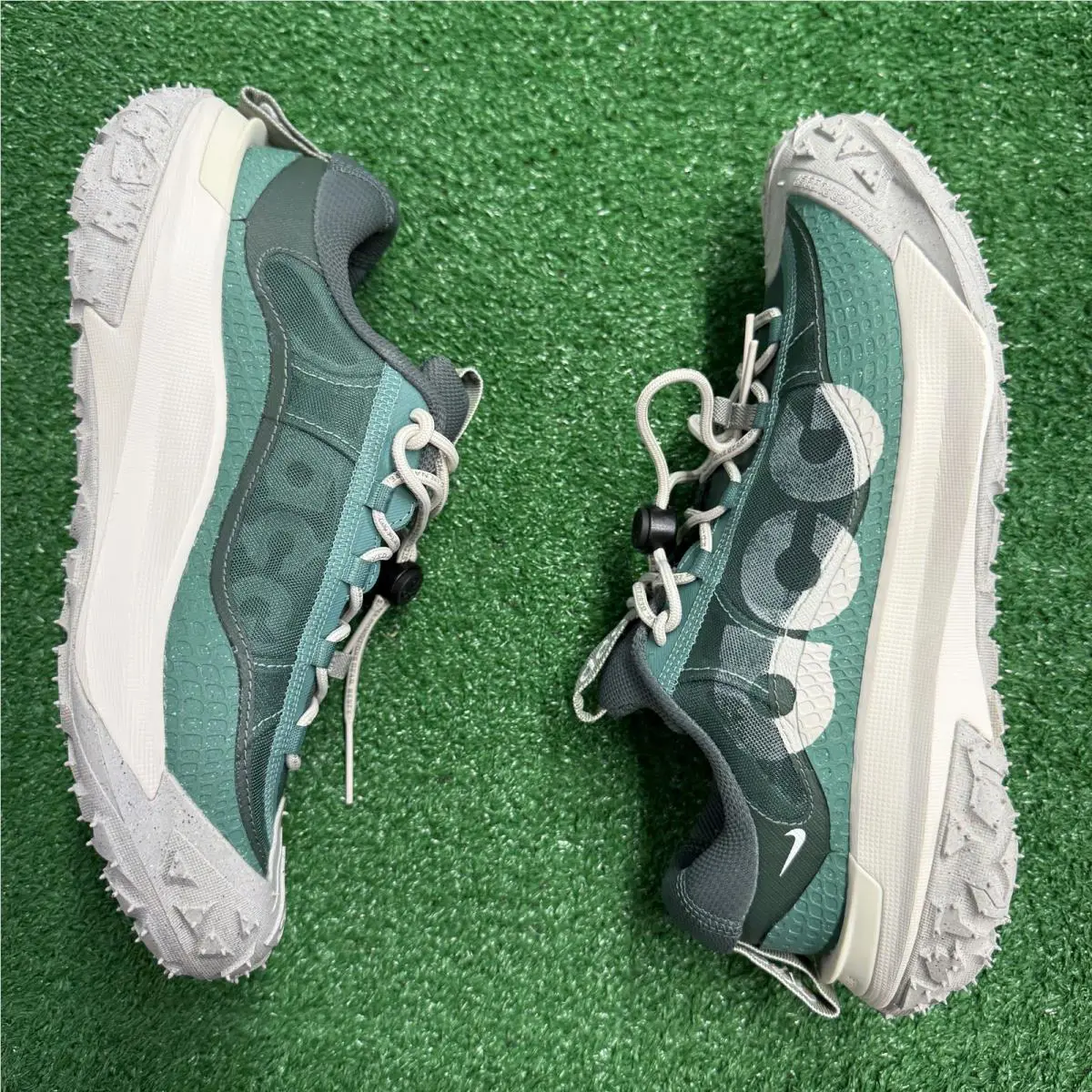 Nike shoes - ACG Mountain Fly 2 Low Bicoastal Vintage Green - DV7903-300 - Green 4