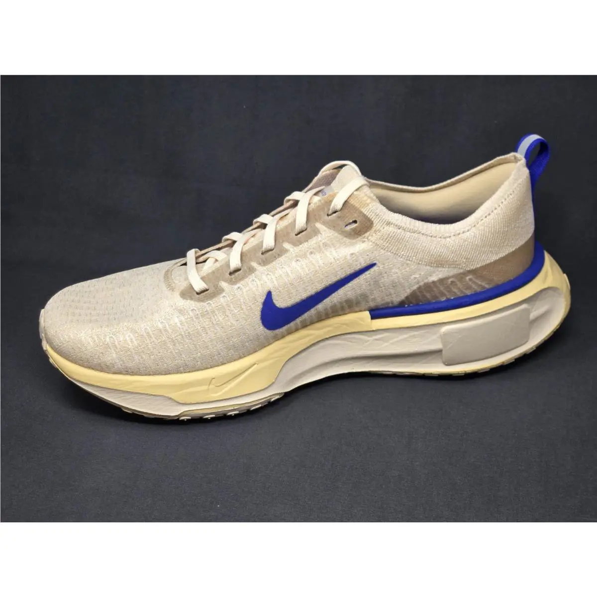 Nike shoes - Nike ZoomX Invincible Run 3 - HF4309-126 - Beige 0